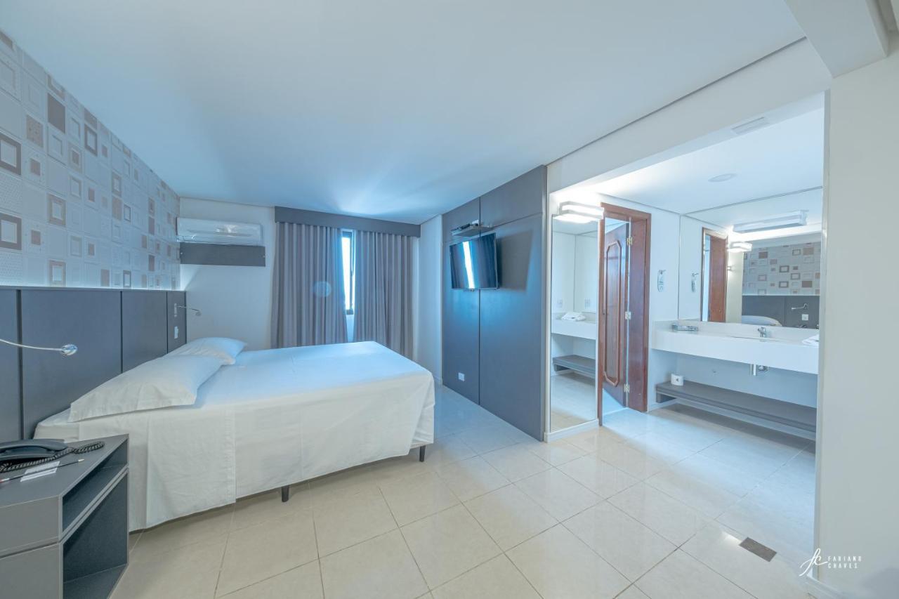 פיראסיסבה Antonio'S Palace Hotel מראה חיצוני תמונה