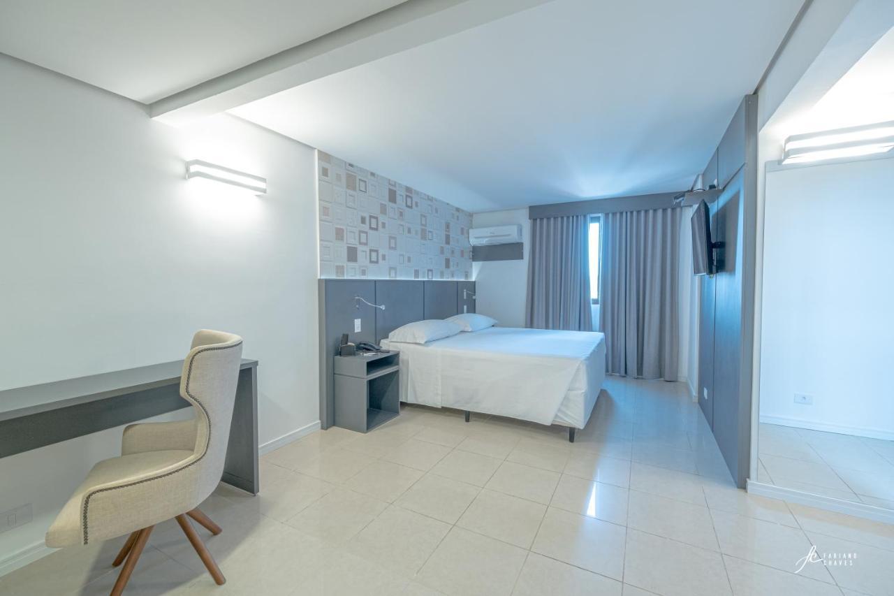 פיראסיסבה Antonio'S Palace Hotel מראה חיצוני תמונה