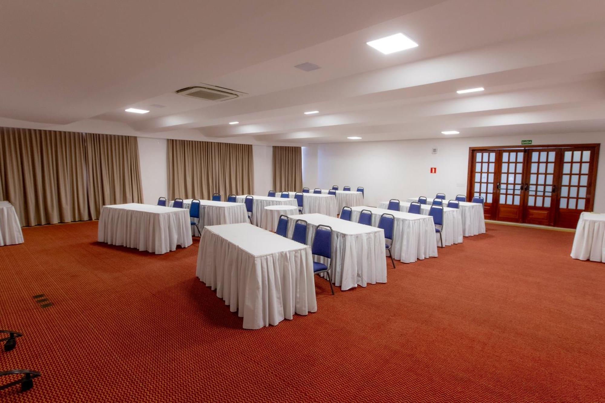 פיראסיסבה Antonio'S Palace Hotel מראה חיצוני תמונה